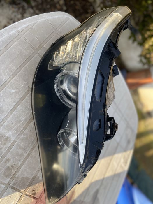 Продавам фарове за BMW E60 facelift