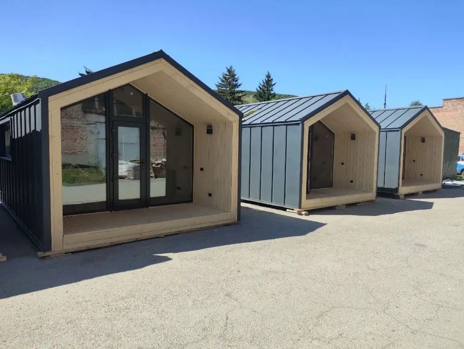 Executam case din structura metalica si panou sandwich