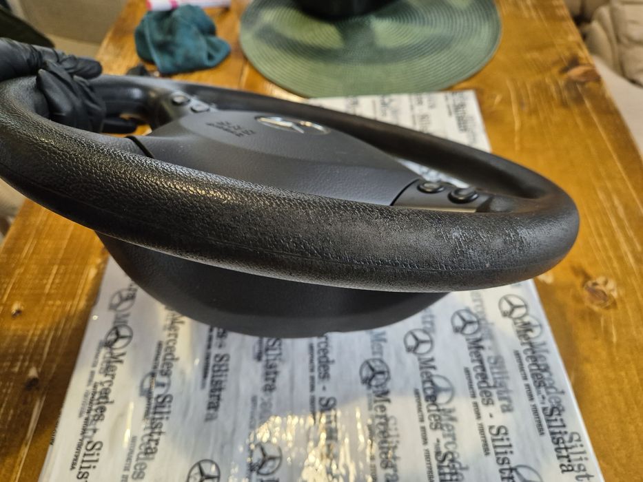 W169 Мерцедес класа волан