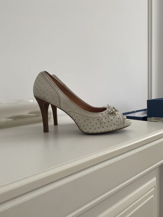 Продаю обувь