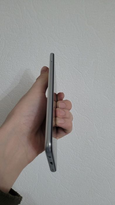 S a m s u n g  а 30