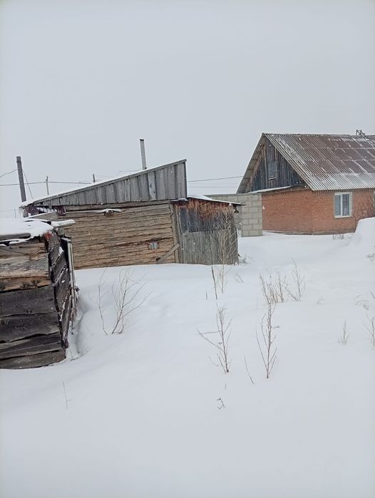 Продам участок с не достройным домом