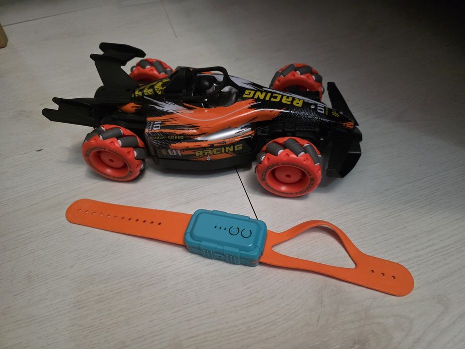 Racing car cu telecomanda brățară