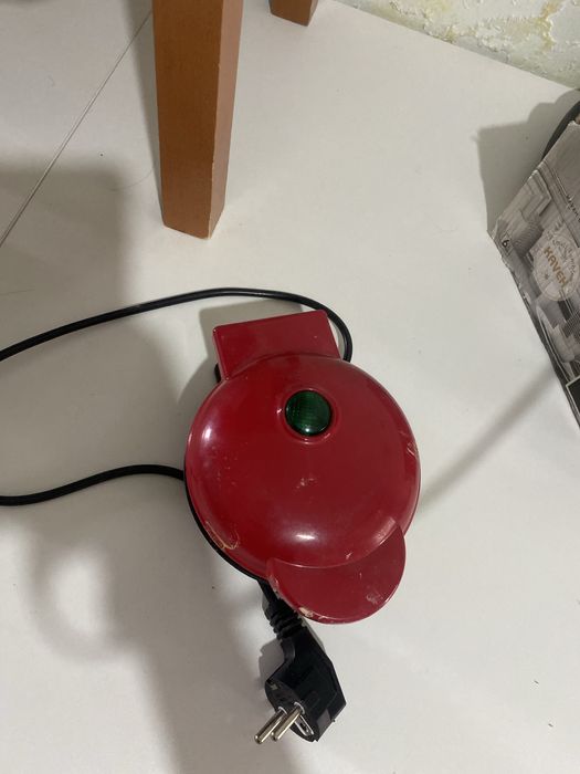 Вафельница маленькая