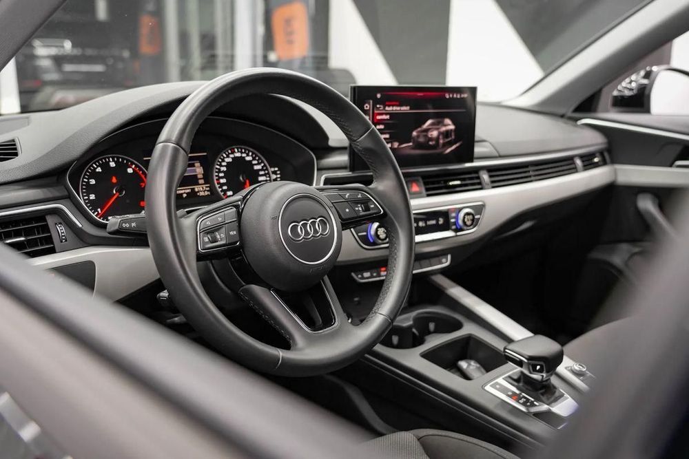 AUDI A4 2022 — imagine 5