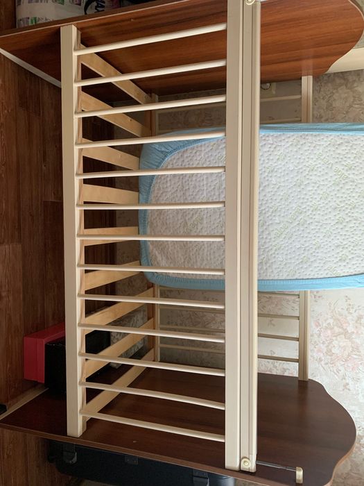 Продаю Детскую кроватку