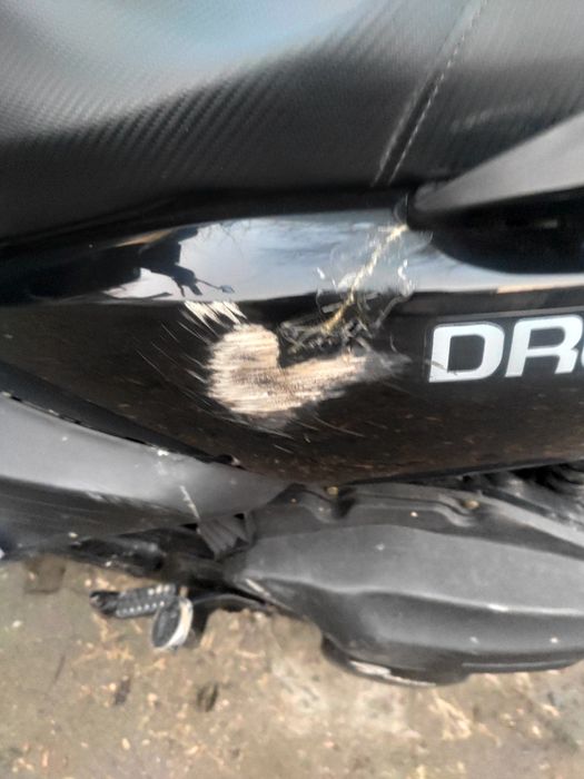 Скутер  бензин яхши юради запчастмас бу ???