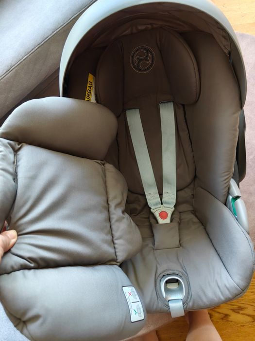 Комплект Bugaboo Bee 5 + автолюлька Cybex Cloud z2