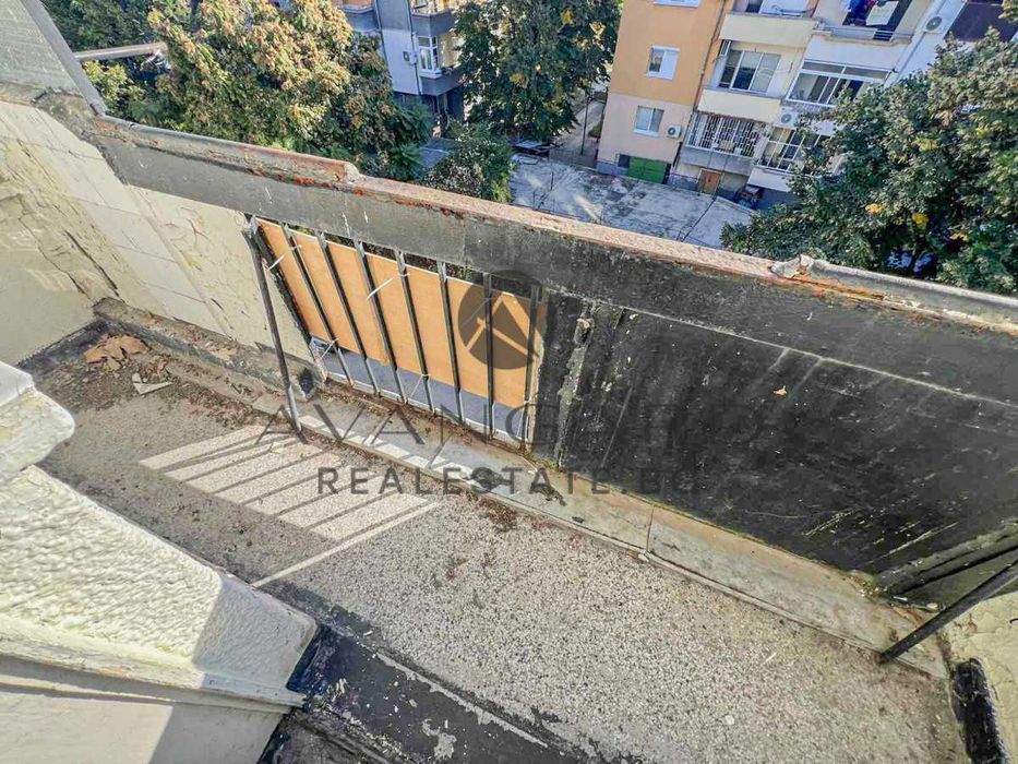 Продава се Двустаен апартамент в Пловдив, Кючук Париж - 64 кв.м за 1297 €/кв.м - Снимка #9