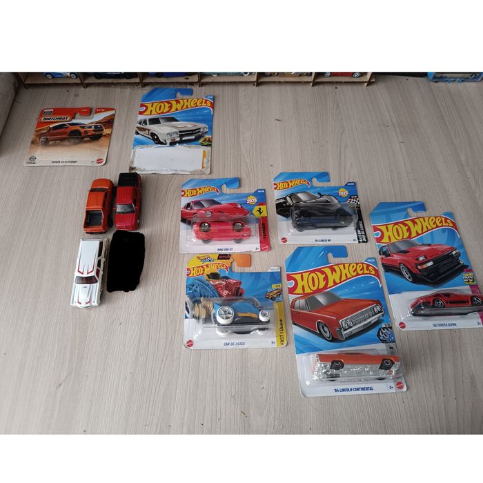 Мейн  hot wheels и welly