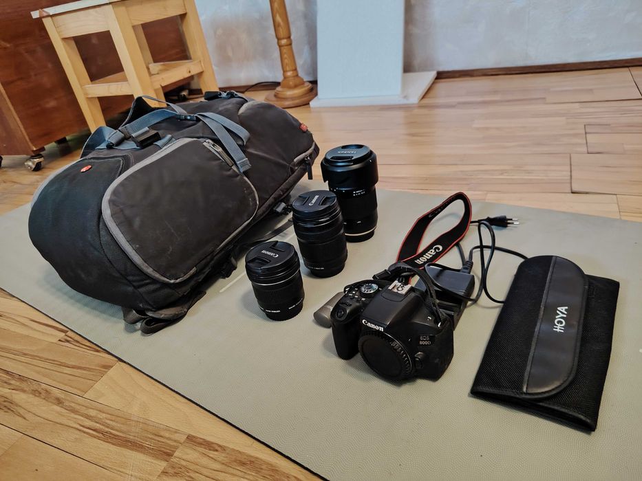 Canon EOS 800D – Kit foto complet – Stare foarte bună