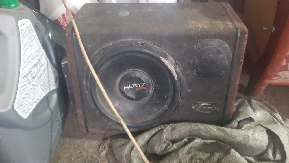 Продам сабуфер без усилитель