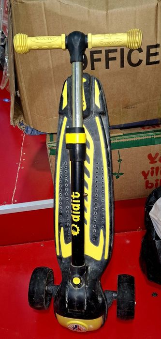 Самокат сотилади