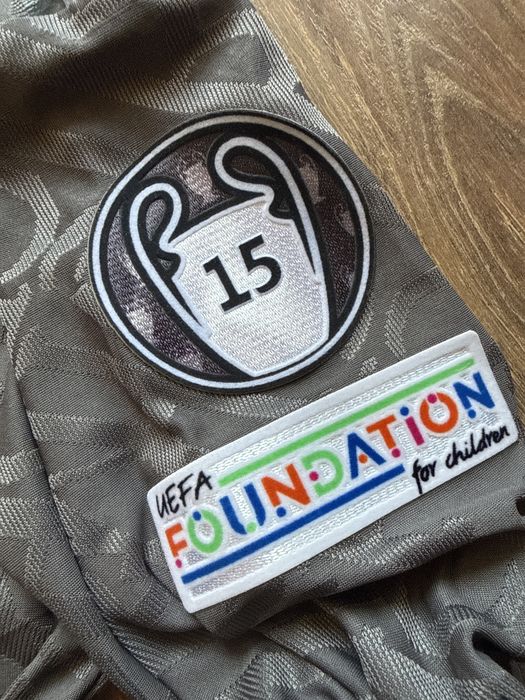 Продавам футболна фоанелка  на Реал Мадрид  / Real Madrid  2024-2025 9 MBAPPE