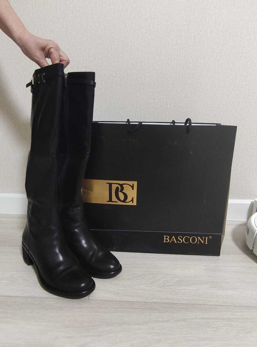 Продам женские сапоги Basconi 39 р. натуральная кожа зима