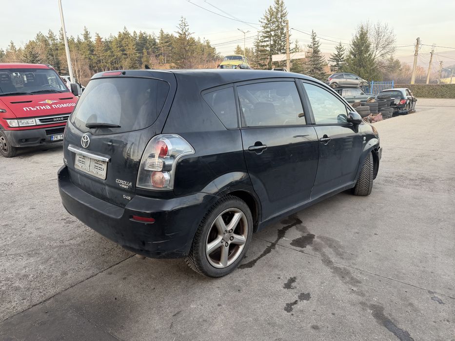 Toyota Corrola Verso 2,2 d-cat НА ЧАСТИ