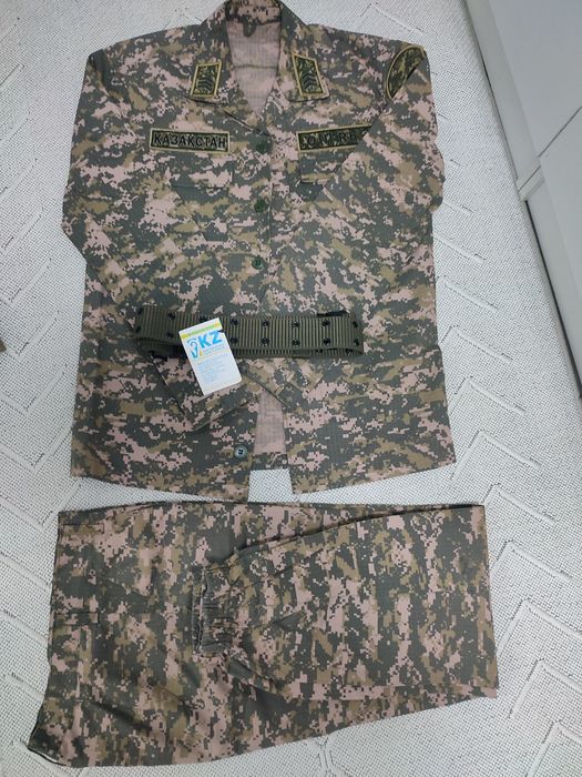 Продам форму состояние почти новый