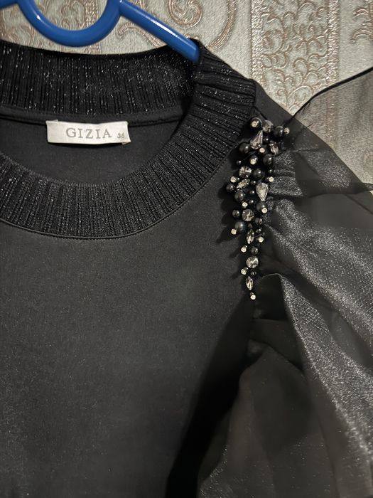 Кофта от Gizia Срочно