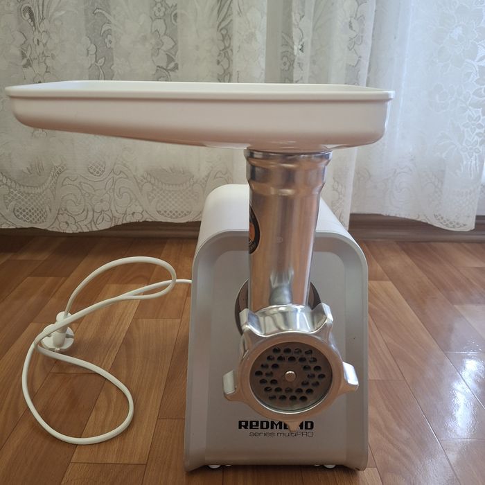 Электромясорубка редмонд