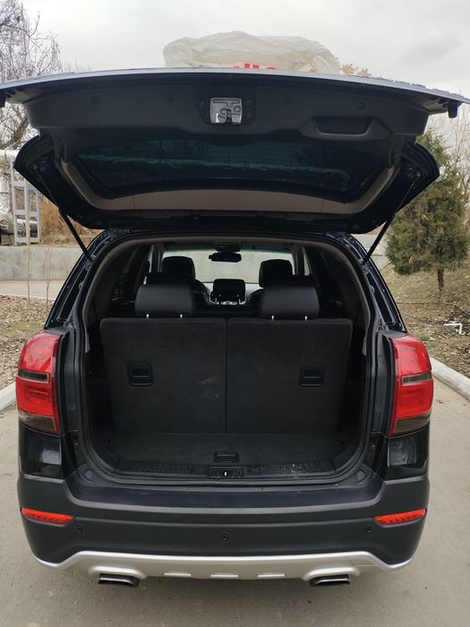 Captiva 3 Avtomat rangi qora benzinda yurilgan xolati butun.