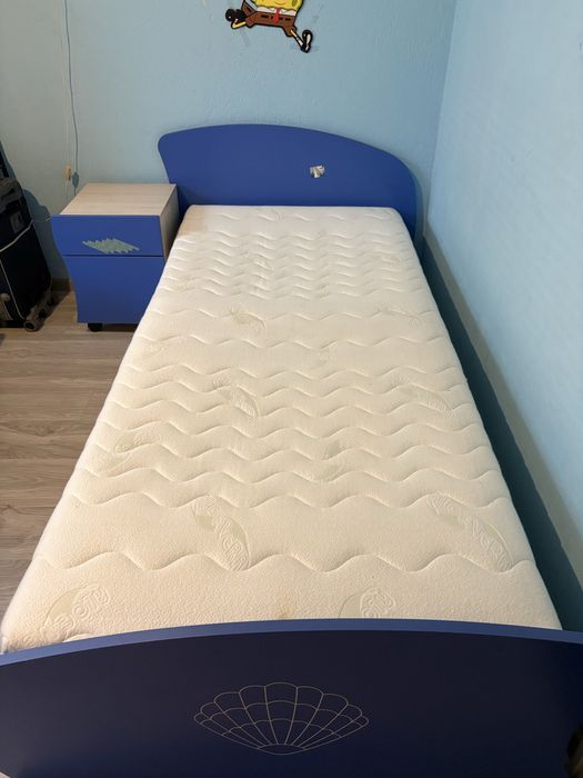 Детско легло, шкафче, бюро