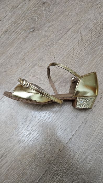 Туфли для бальных танцев