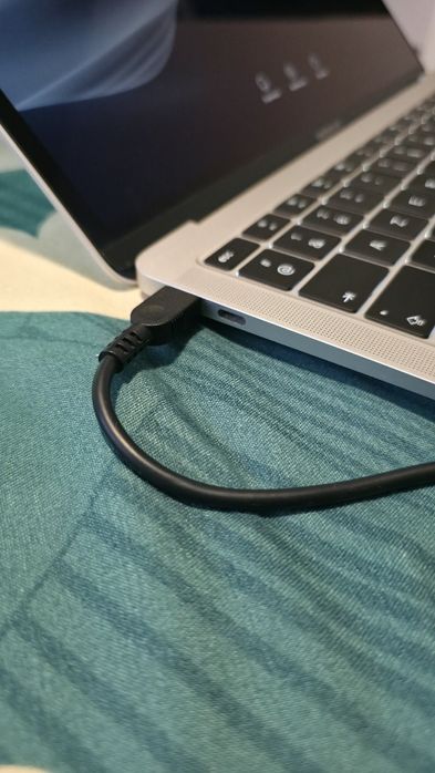 Mackbook air retina model A1534