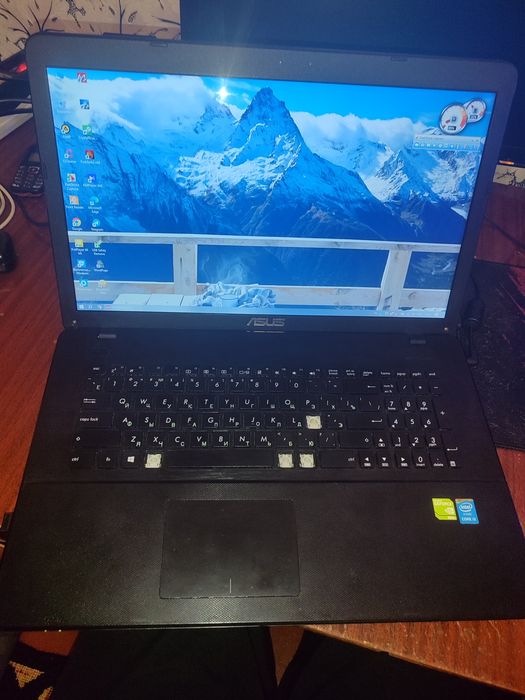 Noutbook Asus X751LJ