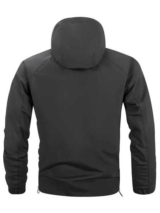 Куртка ветровка с капюшоном чёрного цвета.