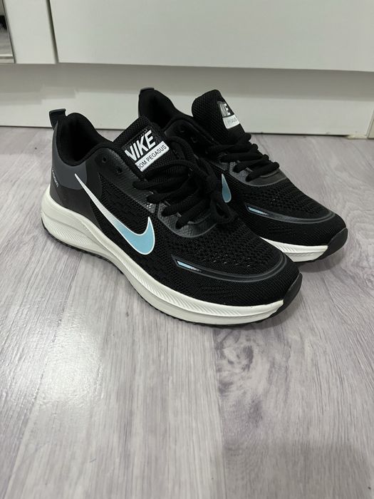 Обувь для мальчиков кроссовки туфли