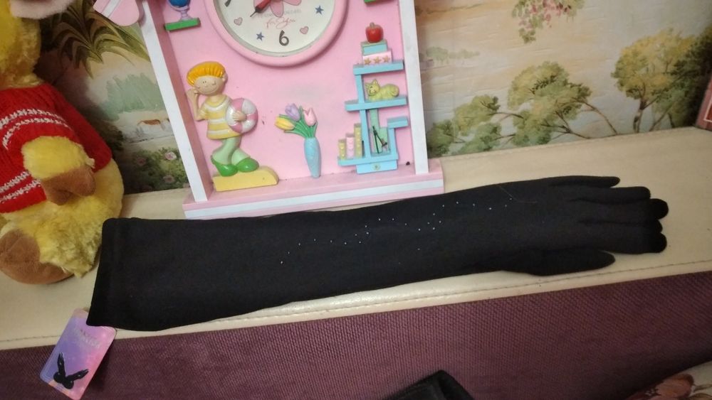 Продаю женские длинные перчатки