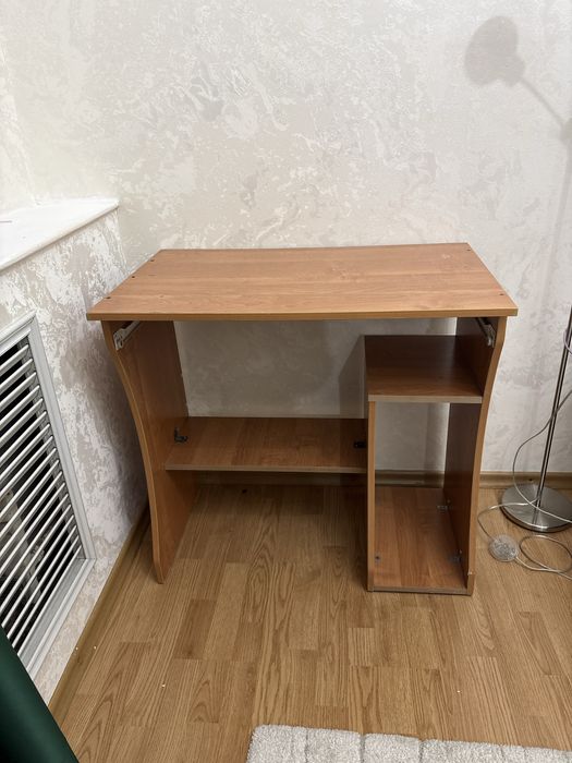 Стол письменный