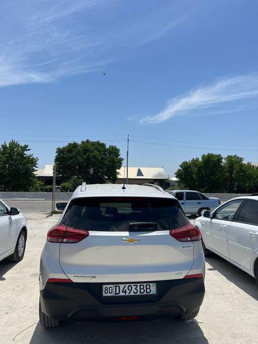 Трекер  2 LTZ 2024 сотилади  срочно