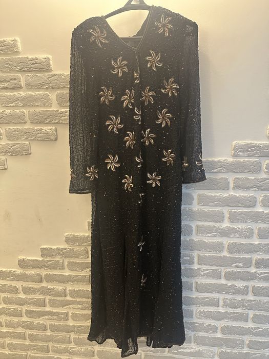 Продам вечернее платье, вышито бисером