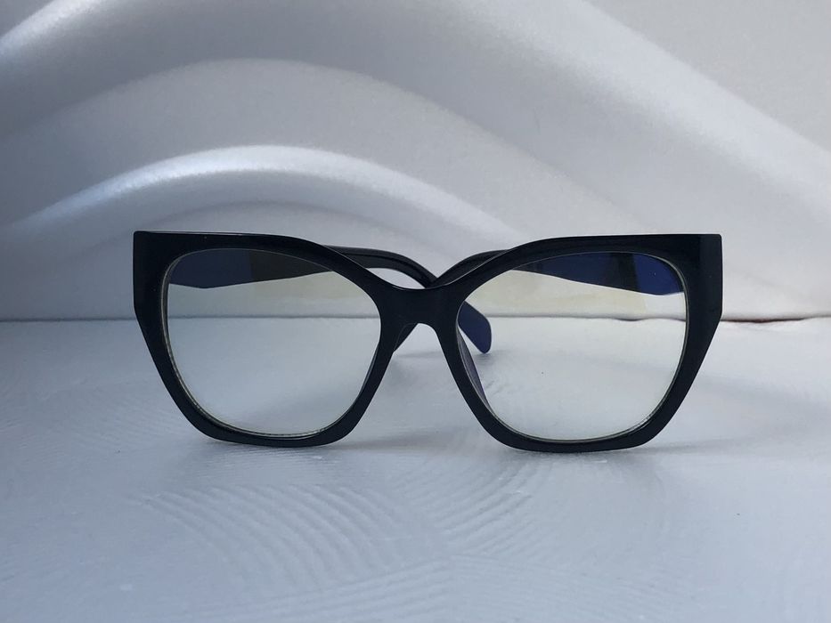 Прозрачни дамски очила за компютър