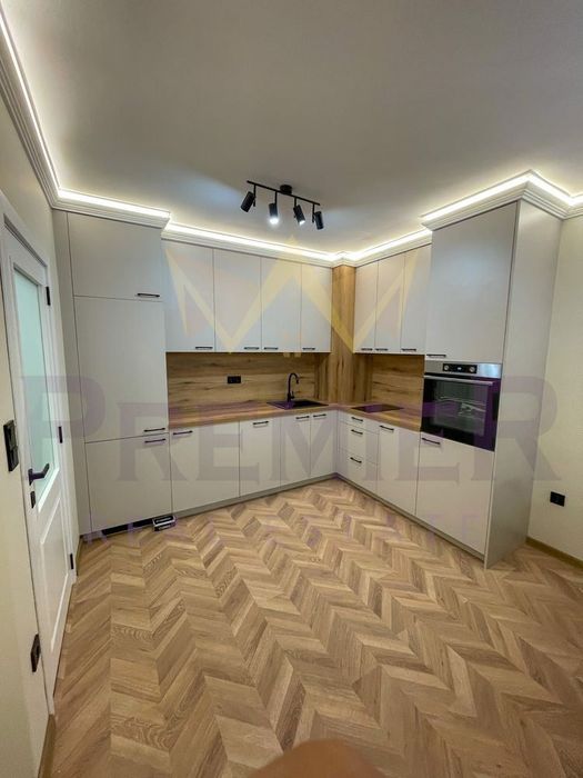 Продава се Двустаен апартамент в Пловдив, Южен - 74 кв.м за 965 €/кв.м - Снимка #4