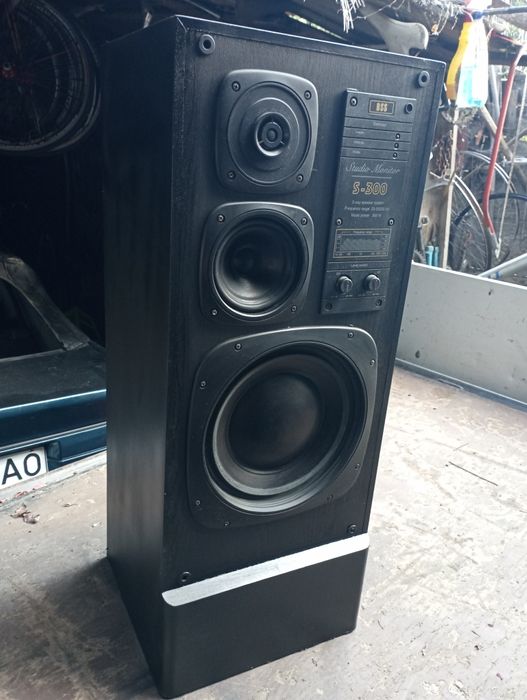 Incinte acustice Bss studio monitor 2 x 300w !