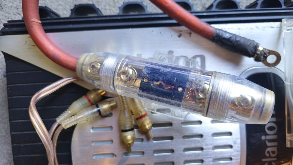 Сабвуфер HERTZ + Моноблок CLARION 2000Вт