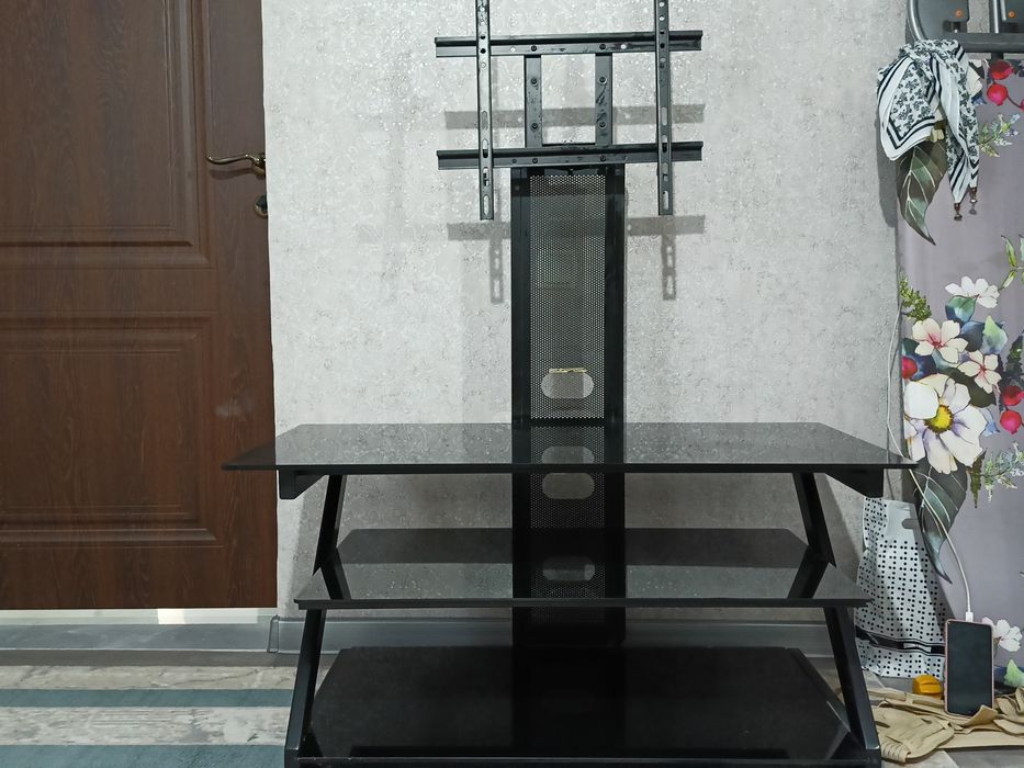 Подставка для телевизора