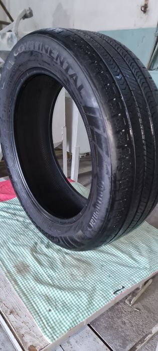 Продам шины Continental  235/55/19