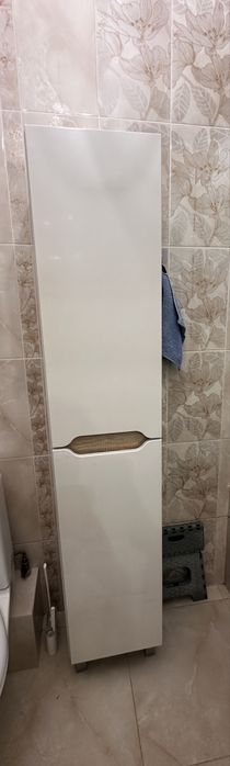 Шкаф пенал в ванную