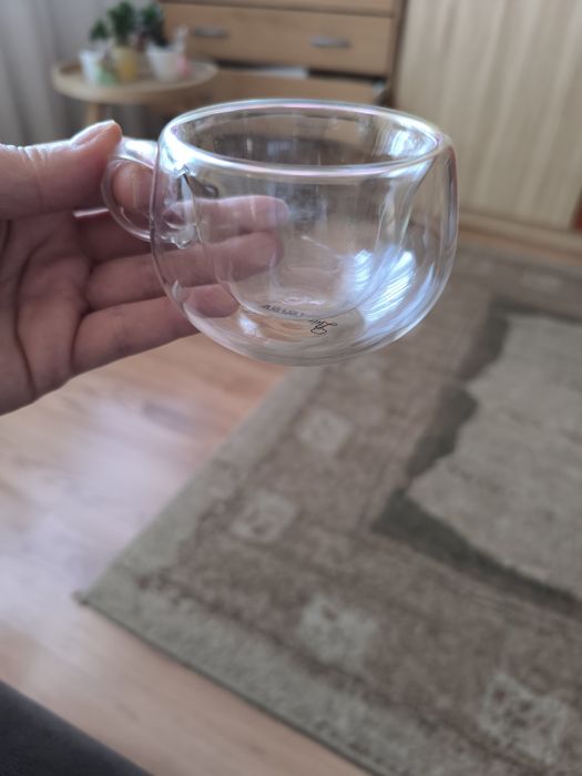 Чаша за кафе с двойно дъно.