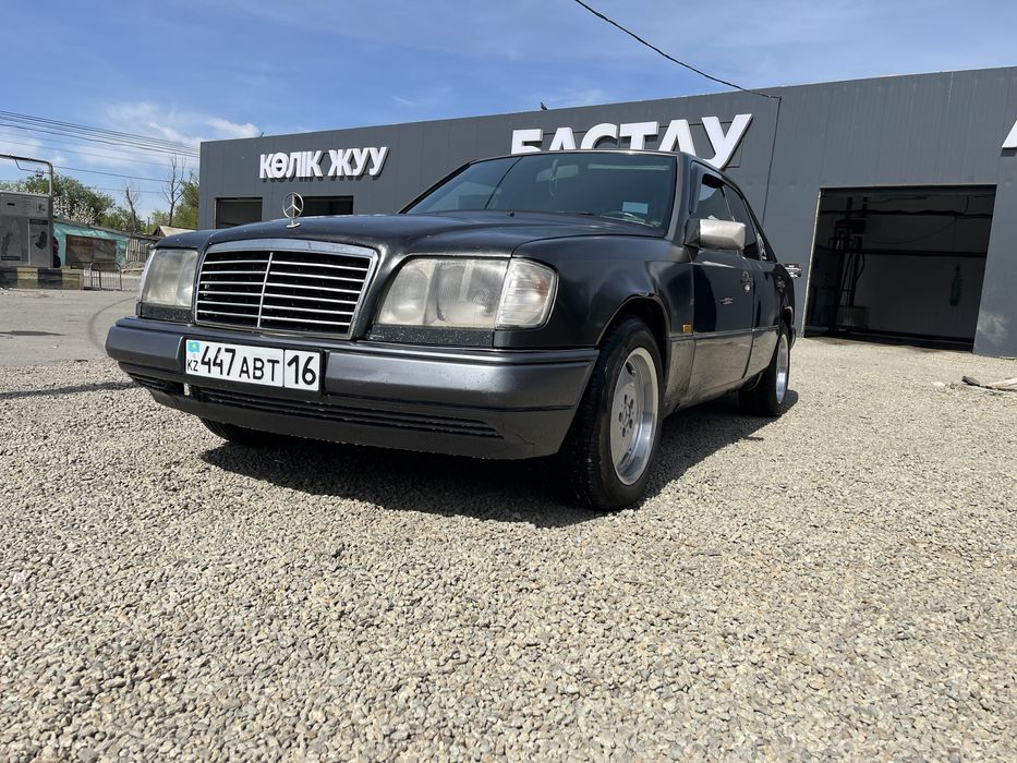 Мереседес е200 w124