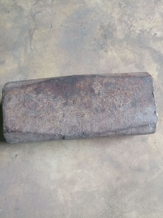 Продам кувалду  7 кг без ручки