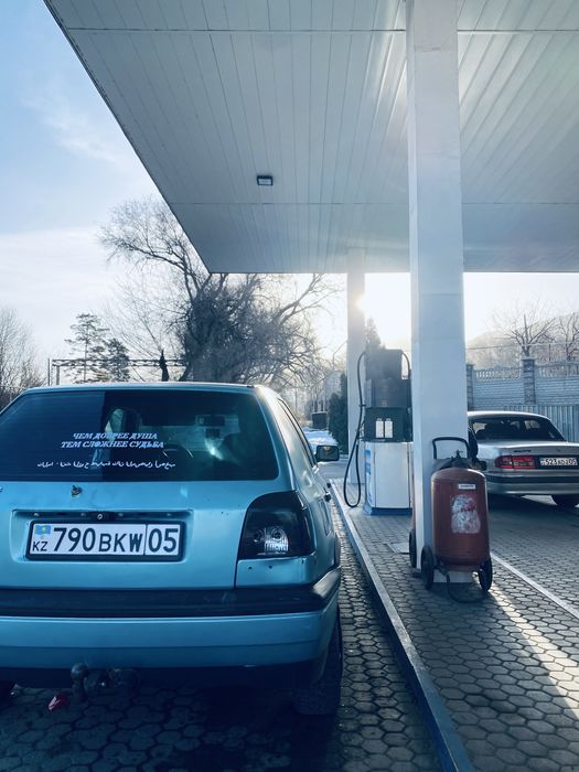 Golf 3  на ходу торг есть