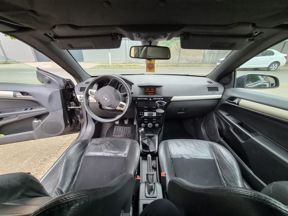 OFERTA: Opel Astra H twin top 1.9 cdti 150 C.P.