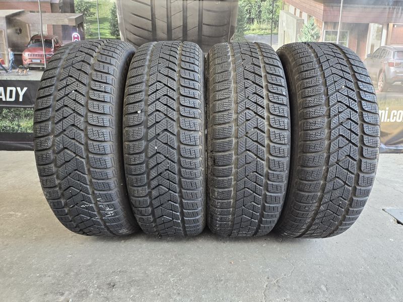 215/55/18 PIRELLI 4бр