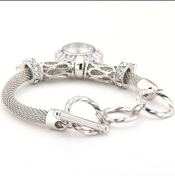 Дамски часовник гривна