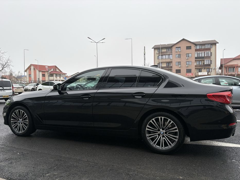 BMW Seria 5 530E Plug-in Hybrid