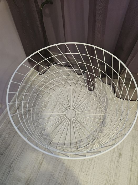 маса KVISTBRO IKEA с място за съхранение